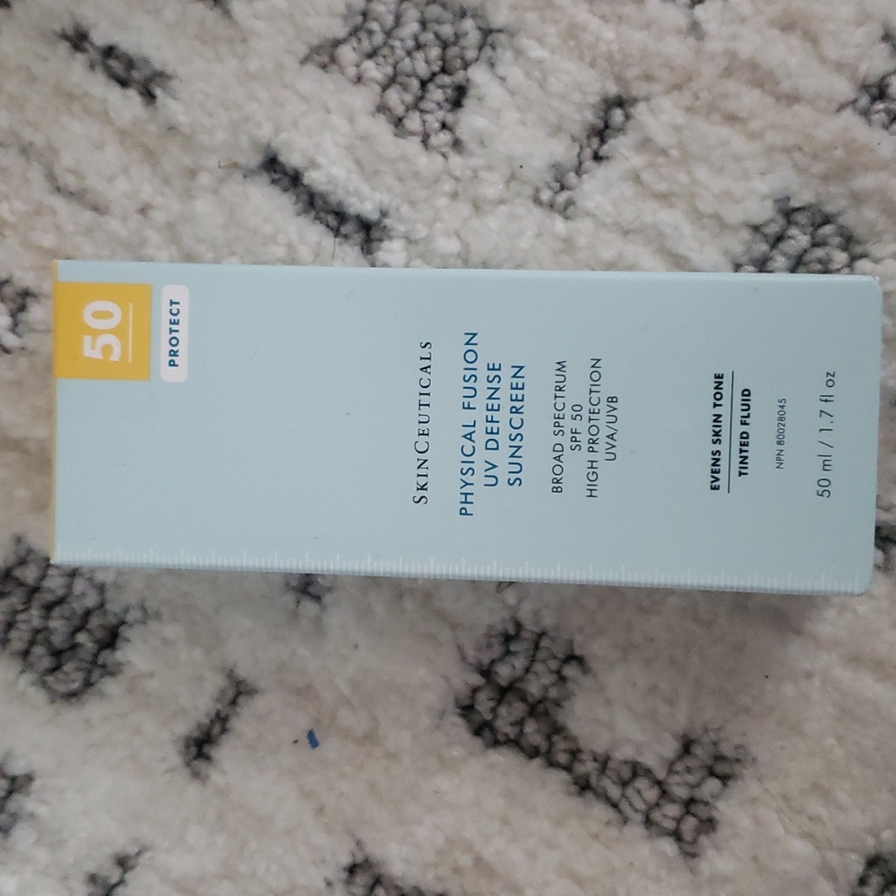 Physical fusion spf 50 tinted fluid